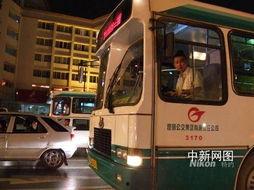 爆料昆明公交车事件视频,惊心动魄的生死瞬间  第3张