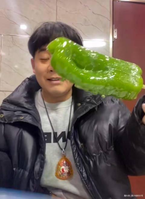 吃瓜网红赵一菲,吃瓜网红的崛起与影响力 第2张 吃瓜网红赵一菲,吃瓜网红的崛起与影响力 第2张