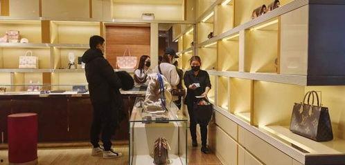太古汇lv店员爆料视频,揭秘奢侈品行业内幕 第2张 太古汇lv店员爆料视频,揭秘奢侈品行业内幕 第2张